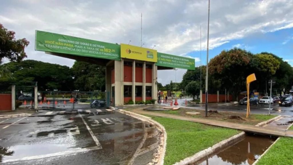 Detran-GO aciona Justiça para bloquear sites falsos usados para aplicar golpes em motoristas