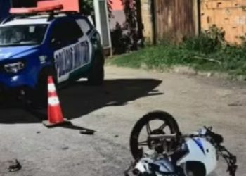 Policial é atropelada ao abordar motociclista em Formosa e fica em estado grave