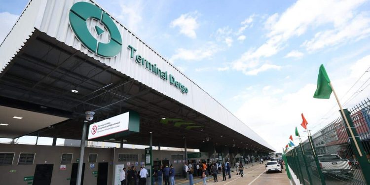 Terminal do Dergo é inaugurado após reforma e amplia capacidade do transporte coletivo