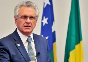 "Libertação do povo venezuelano", diz Caiado sobre bombardeio dos EUA à Venezuela