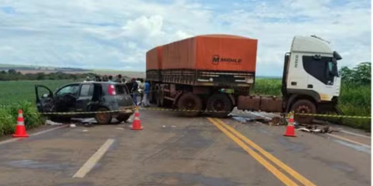Acidentes em Goiás deixam ao menos três mortos e outras pessoas em estado grave