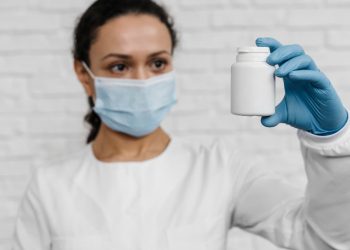 Medicamentos especiais: quando o tratamento exige mais atenção e critério
