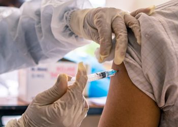 Vacinação contra influenza começa em Goiânia com foco em grupos prioritários