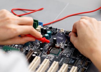 Assistência técnica vira escolha e muda hábito de descarte no Brasil