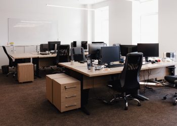 Móveis de escritório para empresas: como escolher, planejar e executar projetos corporativos
