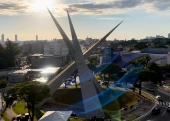 Monumentos em viadutos da Avenida 85 passam por revitalização em Goiânia