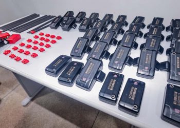 Agressores de mulheres podem ser obrigados a pagar por tornozeleira eletrônica em Goiás