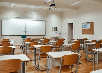 Operação investiga desvio de verbas em escola estadual de Uruaçu