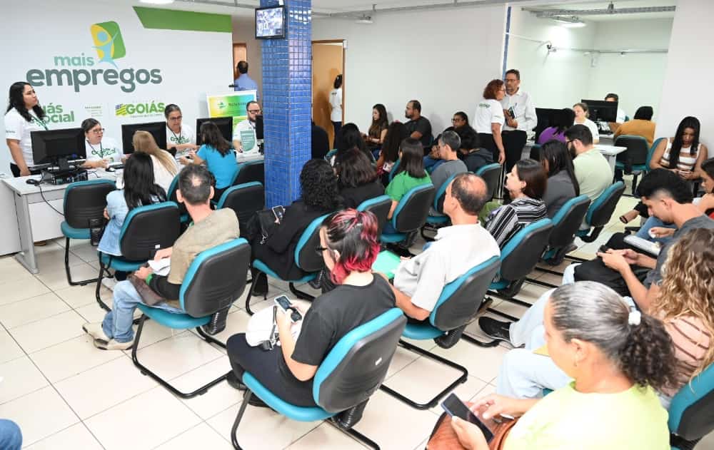 Feirão de empregos na saúde oferece vagas em Goiânia com salários de até R$ 4,7 mil