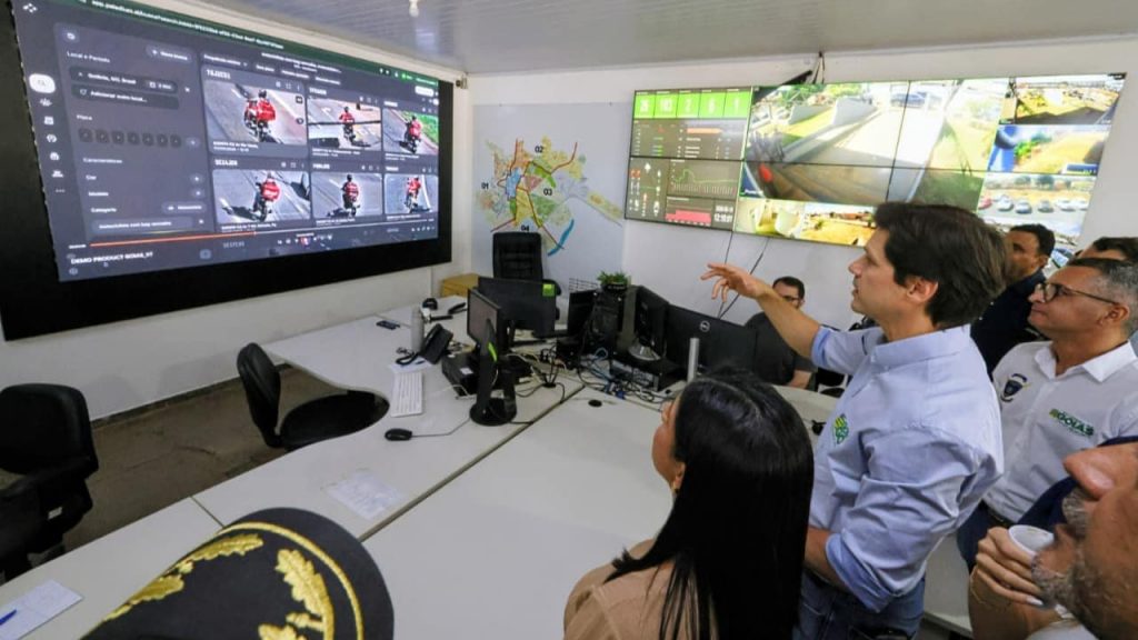 Centro Integrado de Comando e Controle (CICC) regional da Polícia Militar do Estado de Goiás (PMGO)