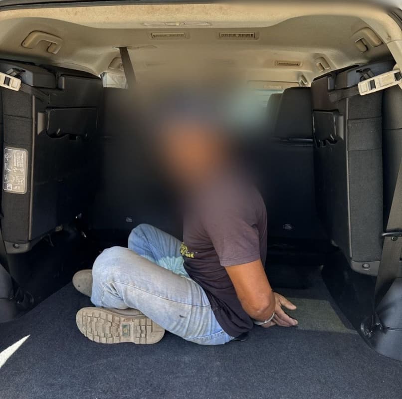 Pai preso suspeito de crimes sexuais