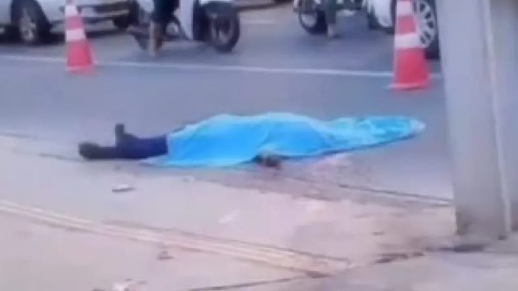 Homem atropelado por ônibus na Avenida T-10