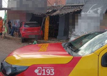 Cliente morre após carro invadir distribuidora de bebidas em Goiás
