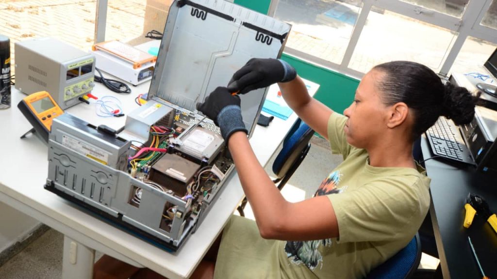 cursos gratuitos de tecnologia em Goiás