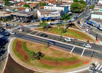 Praça Ciro Lisita tem novas vias liberadas e muda fluxo no Setor Coimbra, em Goiânia