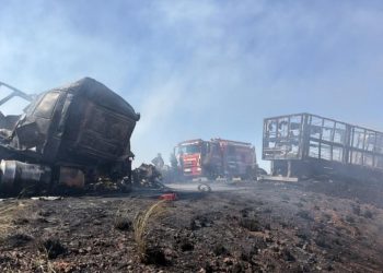 Acidente com quatro veículos seguido de incêndio deixa um morto na GO-436