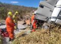 Motorista morre após caminhão tombar na GO-213, em Ipameri