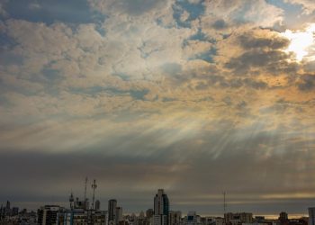 Goiás pode ter chuva isolada nesta quarta (26), mas calor deve passar de 35°C