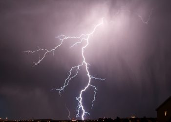 Primavera começa em Goiás com previsão de tempestades, calor e chuvas irregulares
