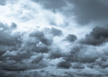 Goiás tem previsão de chuva isolada e trovoadas, mas temperaturas continuam elevadas