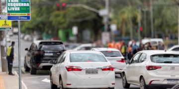 Goiânia começa a testar conversão à esquerda sem semáforo no Setor Bueno