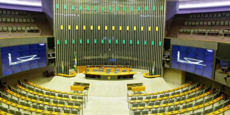 Eleições 2026: saiba quem são os 17 deputados federais eleitos por Goiás