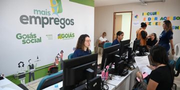 Goiás realiza feirão com 2,5 mil vagas de emprego e salários de até R$ 2,7 mil