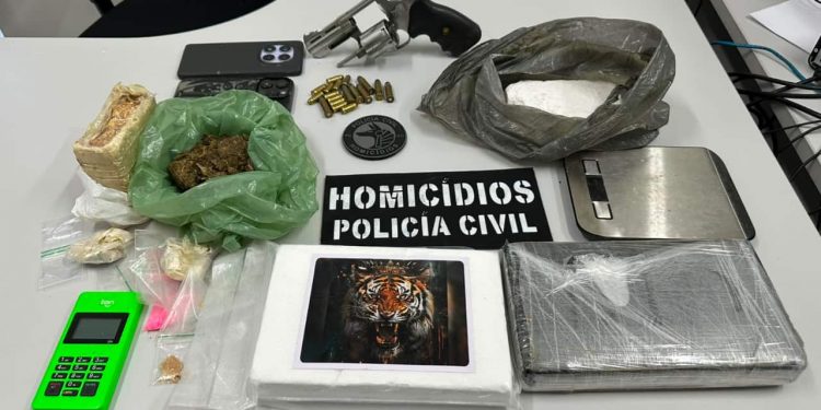 Operação prende 10 suspeitos de tráfico de drogas em Goiânia e Cidade de Goiás