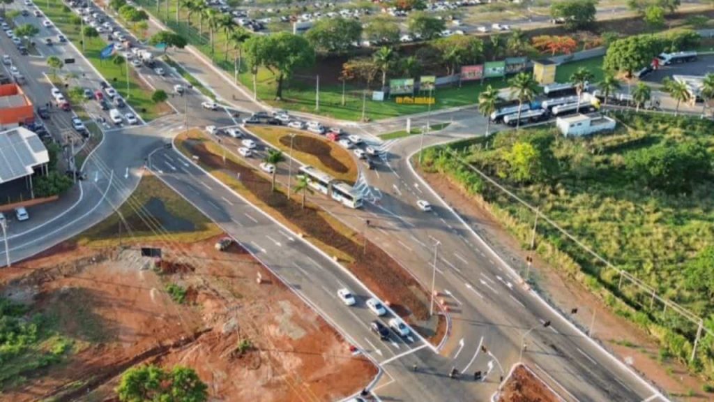 Trânsito na região do Hugol, em Goiânia, muda com retirada de rotatória; veja como fica
